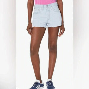 NWT Levi’s 501 Jean Shorts Size 29 in Ojai Lake Light Indigo